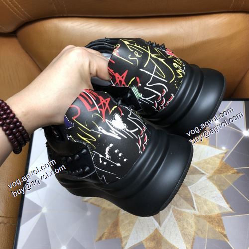 今買い◎得 2021秋冬 クリスチャンルブタン Christian Louboutin スニーカー 2色可選 クッション加工 クリスチャンルブタンスーパーコピー