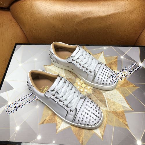 2021秋冬 ドライビングシューズ 極上の着心地 クリスチャンルブタンブランドスーパーコピー クリスチャンルブタン Christian Louboutin フラットシューズ