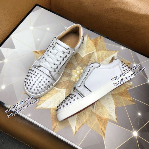2021秋冬 ドライビングシューズ 極上の着心地 クリスチャンルブタンブランドスーパーコピー クリスチャンルブタン Christian Louboutin フラットシューズ