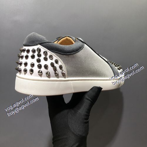 クリスチャンルブタンブランド コピー 2021秋冬 クリスチャンルブタン Christian Louboutin 上品な輝きを放つ形 フラットシューズ 滑りにくい