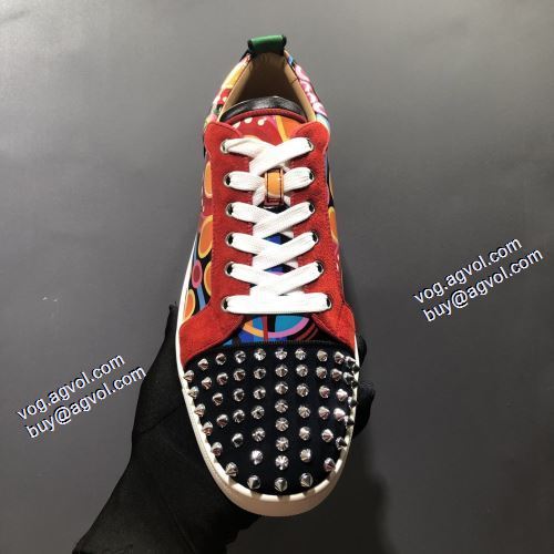 2021秋冬 耐久性のある クリスチャンルブタン Christian Louboutin 優しい履き心地 フラットシューズ クリスチャンルブタンスーパーコピー