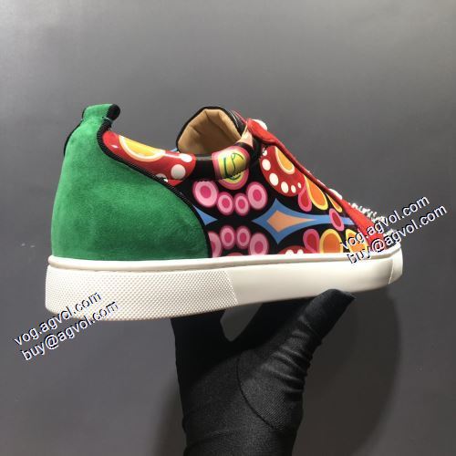 2021秋冬 耐久性のある クリスチャンルブタン Christian Louboutin 優しい履き心地 フラットシューズ クリスチャンルブタンスーパーコピー