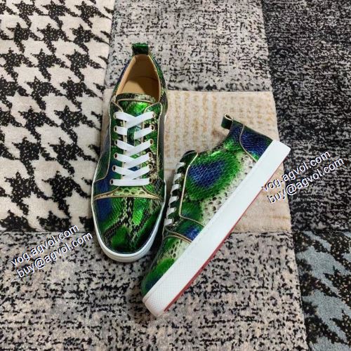 クリスチャンルブタンブランドスーパーコピー 2021秋冬 クリスチャンルブタン Christian Louboutin 上品に着こなせ フラットシューズ 滑りにくい