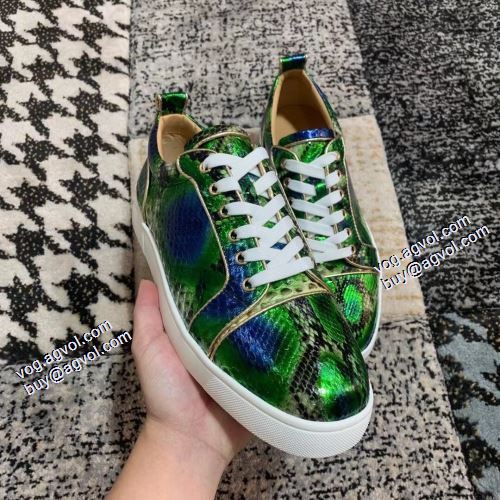 クリスチャンルブタンブランドスーパーコピー 2021秋冬 クリスチャンルブタン Christian Louboutin 上品に着こなせ フラットシューズ 滑りにくい