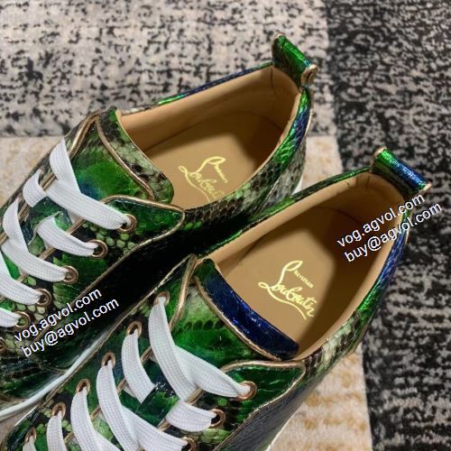 クリスチャンルブタンブランドスーパーコピー 2021秋冬 クリスチャンルブタン Christian Louboutin 上品に着こなせ フラットシューズ 滑りにくい