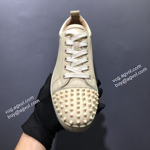 おしゃれに絶大な人気の 2021秋冬 フラットシューズ クリスチャンルブタン Christian Louboutin クリスチャンルブタンコピー 靴の滑り止め