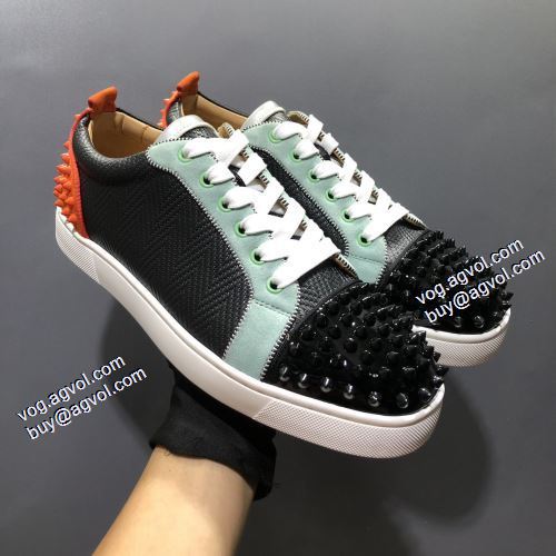 クリスチャンルブタンスーパーコピー 激安 シックスタイルに活躍 フラットシューズ 2021秋冬 クリスチャンルブタン Christian Louboutin 飽きの来ない
