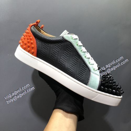 クリスチャンルブタンスーパーコピー 激安 シックスタイルに活躍 フラットシューズ 2021秋冬 クリスチャンルブタン Christian Louboutin 飽きの来ない