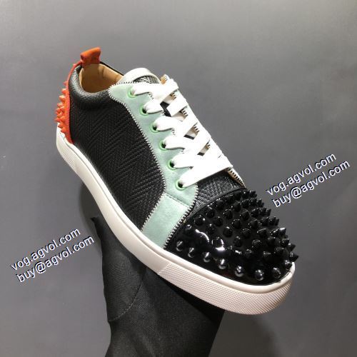 クリスチャンルブタンスーパーコピー 激安 シックスタイルに活躍 フラットシューズ 2021秋冬 クリスチャンルブタン Christian Louboutin 飽きの来ない