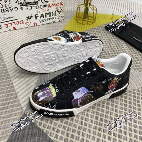 落ち着いた感覚 ドルチェ&ガッバーナコピーブランド 2021春夏 ドルチェ＆ガッバーナ Dolce&Gabbana カラーソール 着用