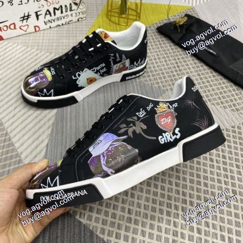 落ち着いた感覚 ドルチェ&ガッバーナコピーブランド 2021春夏 ドルチェ＆ガッバーナ Dolce&Gabbana カラーソール 着用