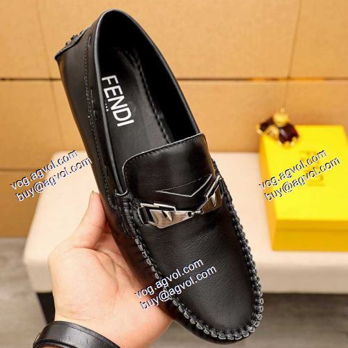 FENDIブランド 偽物 通販 2021春夏 フェンディ FENDI 超目玉 カジュアルシューズ 