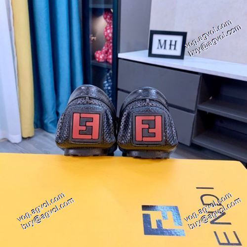 豊富なサイズ 2色可選 FENDIブランド 偽物 通販 2021春夏 フェンディ FENDI モカシンシューズ 軽い履き心地