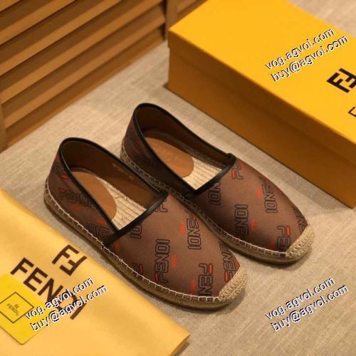 人気商品登場 柔軟 2021春夏 フェンディ FENDI 2色可選 エスバドリーユ フェンディスーパーコピー