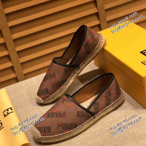 人気商品登場 柔軟 2021春夏 フェンディ FENDI 2色可選 エスバドリーユ フェンディスーパーコピー