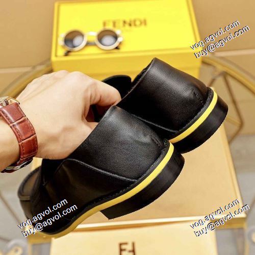 ローファー 今買い◎得 フェンディブランドスーパーコピー 2021春夏 フェンディ FENDI 2色可選 歩きやすい　疲れない　痛くない