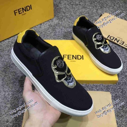耐久性のある FENDIコピー 2021春夏 フェンディ FENDI 2色可選 ローヒール 着脱の簡単なスリップオンタイプ