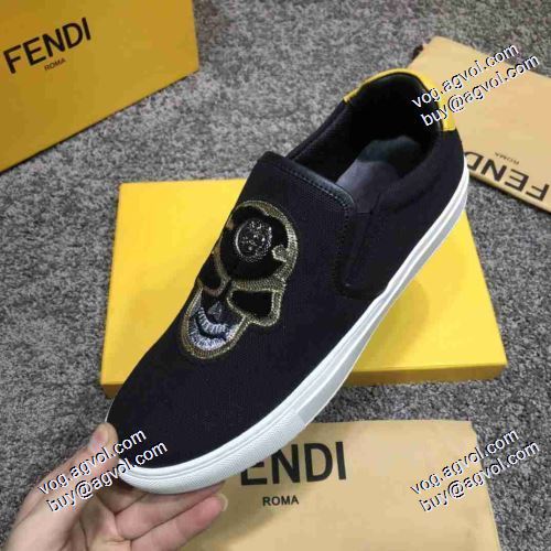 耐久性のある FENDIコピー 2021春夏 フェンディ FENDI 2色可選 ローヒール 着脱の簡単なスリップオンタイプ