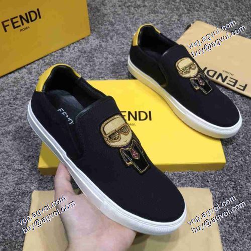 耐久性のある FENDIコピー 2021春夏 フェンディ FENDI 2色可選 ローヒール 着脱の簡単なスリップオンタイプ