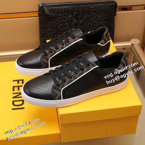 2021秋冬 フェンディ FENDI 2色可選 フラットシューズ リゾートスタイル フルグレインレザー 優しい履き心地 柔軟 最安値に挑戦 フェンディブランド コピー