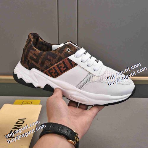 2021秋冬 フェンディ FENDI 豊富なサイズ スニーカー レーシングシューズ クッション加工 フェンディブランド 偽物 通販 優しい履き心地 2色可選