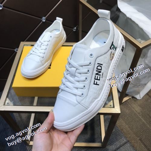 2021秋冬 フェンディ FENDI 人気新品★超特価★ フラットシューズ バレーボールシューズ リゾートスタイル 滑りにくい ポップ フェンディスーパーコピー