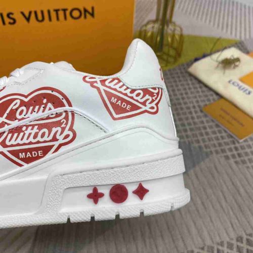 ルイ ヴィトン LOUIS VUITTON 極上シューズ スニーカー 2022新作 オリジナル 早くも完売している ルイ ヴィトンスーパーコピー 激安 2色可選