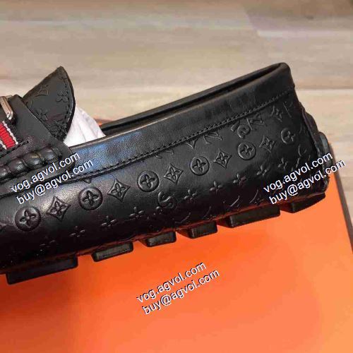 LOUIS VUITTON偽物ブランド 2021春夏 カジュアルシューズ 派手 ：比较华丽的 ルイ ヴィトン LOUIS VUITTON 