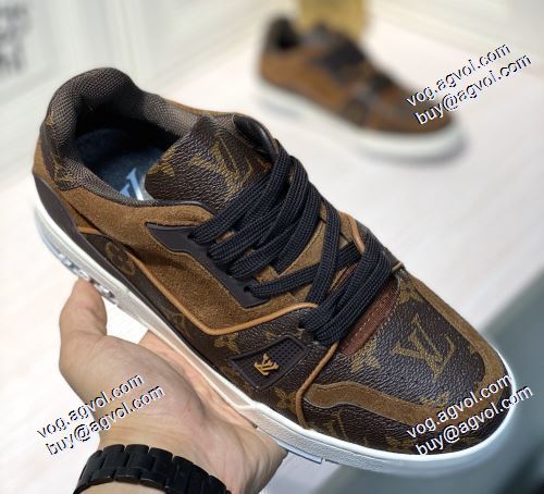 【人気ブログ掲載】2色可選 リゾートスタイルルイ ヴィトン LOUIS VUITTON 2021春夏 ランニングシューズ ルイ ヴィトンブランドコピー ブランド