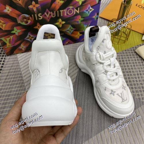 2021春夏 厚底 女性にも男性にも適応 ルイ ヴィトン LOUIS VUITTON 海外セレブ定番愛用 ルイ ヴィトンブランド 偽物 通販