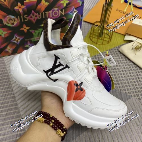 上質 ランニングシューズルイ ヴィトン LOUIS VUITTON 2021春夏 クッション性 ルイ ヴィトンスーパーコピー 激安
