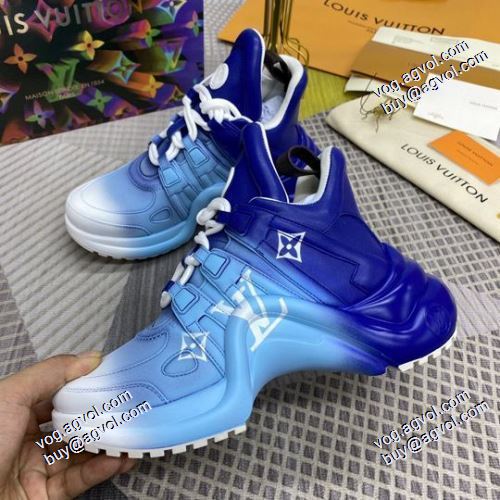 2021春夏 強い魅力を感じる一枚 ルイ ヴィトン LOUIS VUITTON 2色可選 足馴染みのいい LOUIS VUITTONブランドスーパーコピーランニングシューズ