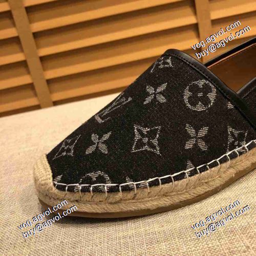 女性にも男性にも適応 2021春夏 ルイ ヴィトン LOUIS VUITTON 大好評 モカシンシューズ LOUIS VUITTONコピーブランド 3色可選