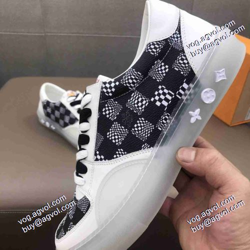 女性にも男性にも適応 2色可選 2021春夏 魅惑 ルイ ヴィトン LOUIS VUITTON モカシンシューズ ルイ ヴィトンスーパーコピー