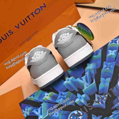 ルイ ヴィトンコピー 2021秋冬 ルイ ヴィトン LOUIS VUITTON 早くも完売している ランニングシューズ 2色可選 女性にも男性にも適応 流行や季節に拘らないデザイン