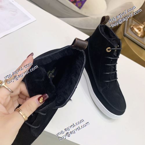 3色可選 活用できるアイテム ルイ ヴィトンブランド コピー ファッション 人気 2021秋冬 ルイ ヴィトン LOUIS VUITTON ハイトップシューズ 優しい履き心地 