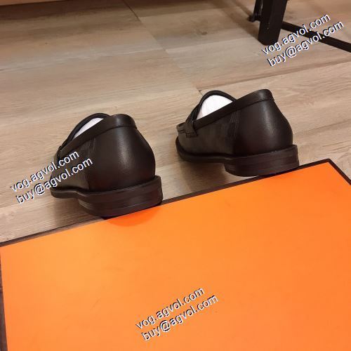 カジュアルシューズ カジュアルシュッズ ルイ ヴィトンコピー ブランド 軽量 2021秋冬 ルイ ヴィトン LOUIS VUITTON 綺麗に決まるフォルム！3色可選