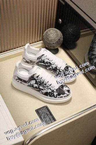 2021秋冬 アレキサンダー マックイーン 今買い◎得 プリント柄  alexander mcqueen ブランド 偽物 通販 極上シューズ スニーカー 男女兼用 脱ぎ履きしやすい/着脱しやすい