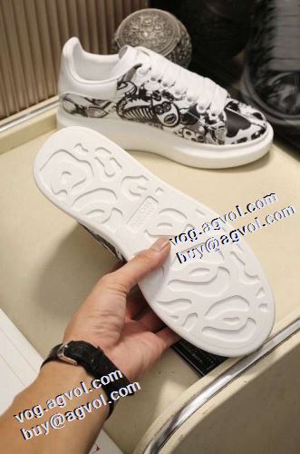 2021秋冬 アレキサンダー マックイーン 今買い◎得 プリント柄  alexander mcqueen ブランド 偽物 通販 極上シューズ スニーカー 男女兼用 脱ぎ履きしやすい/着脱しやすい