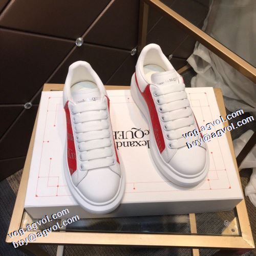 人気 ランキング 2021秋冬 アレキサンダー マックイーン ブランド 偽物 通販 alexander mcqueen  軽い履き心地 フラットシューズ フルグレインレザー 柔軟 高機能防滑ソール