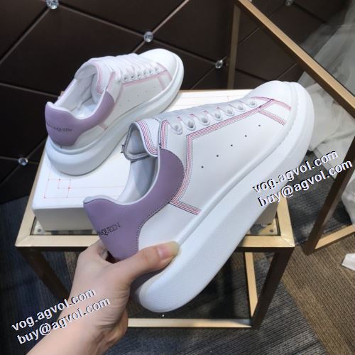 2021秋冬 飽きの来ない ファッション 人気 ドライビングシューズ アレキサンダー マックイーン alexander mcqueen ブランドコピー 人気販売中 2色可選 フラットシューズ 男女兼用