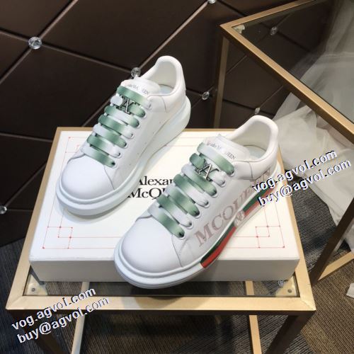 2021秋冬 アレキサンダー マックイーン 着心地抜群 alexander mcqueen コピー商品 着用 ロードジョグ カジュアルシューズ 女性にも男性にも適応 高機能防滑ソール 飽きの来ない