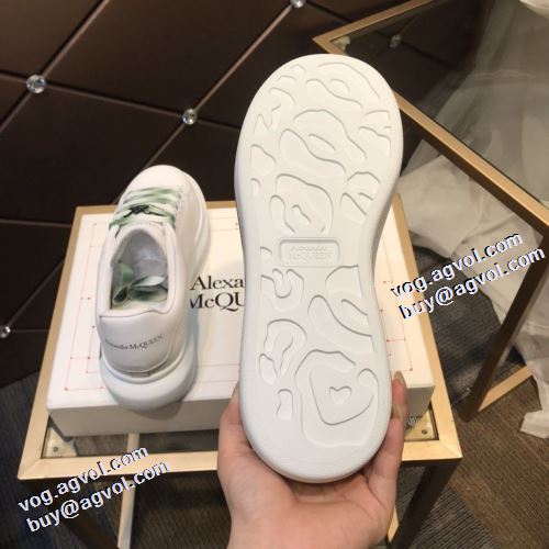 2021秋冬 アレキサンダー マックイーン 着心地抜群 alexander mcqueen コピー商品 着用 ロードジョグ カジュアルシューズ 女性にも男性にも適応 高機能防滑ソール 飽きの来ない
