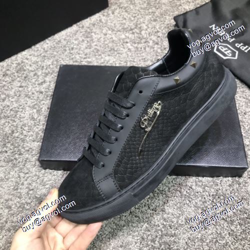 デザイン性の高い PHILIPP PLEINブランドスーパーコピー 2021春夏 フィリッププレイン PHILIPP PLEIN フラットシューズ 優しい履き心地