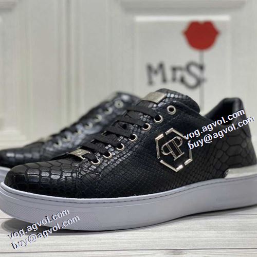 2021秋冬 フィリッププレイン PHILIPP PLEIN 高級感ある フィリッププレインスーパーコピー ドライビングシューズ フラットシューズ 靴の滑り止め 柔軟