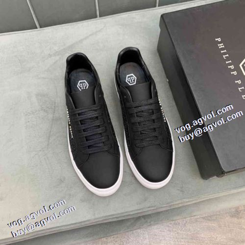 2021秋冬 フィリッププレイン PHILIPP PLEIN フラットシューズ ジョギング ナチュラルな素材感 滑りにくい フィリッププレインブランド コピー 着心地抜群