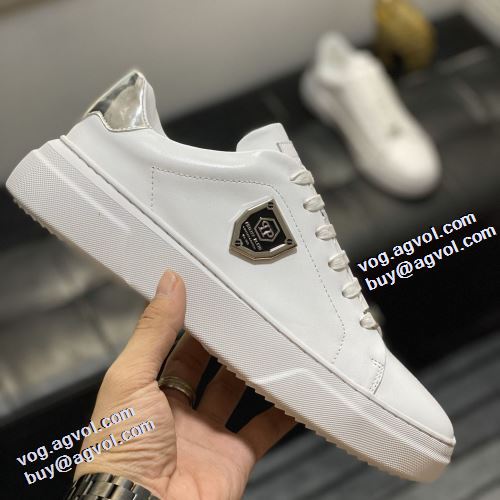 フィリッププレイン偽物ブランド 2021秋冬 フィリッププレイン PHILIPP PLEIN 秋冬 フラットシューズ 高機能防滑ソール 足馴染みのいい ファッション 人気