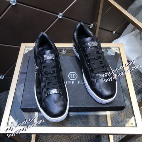 2021秋冬 フィリッププレイン PHILIPP PLEIN 迷彩柄/カモフラージュ柄 フラットシューズ 落ち着いた感覚 2色可選 抗菌?防臭加工 軽量で疲れにくい フィリッププレインブランド 偽物 通販