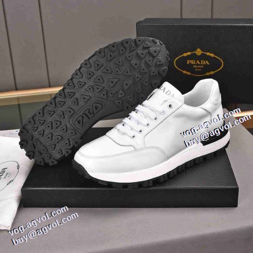 2021秋冬 プラダ PRADA 豊富なサイズ プラダコピー ブランド 底にラバーが貼ってある ランニングシューズ 2色可選 リゾートスタイル