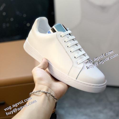 高品質 人気 プラダ偽物ブランド 2021秋冬 プラダ PRADA 2色可選 フラットシューズ  強力撥水加工 脱ぎ履きしやすい/着脱しやすい